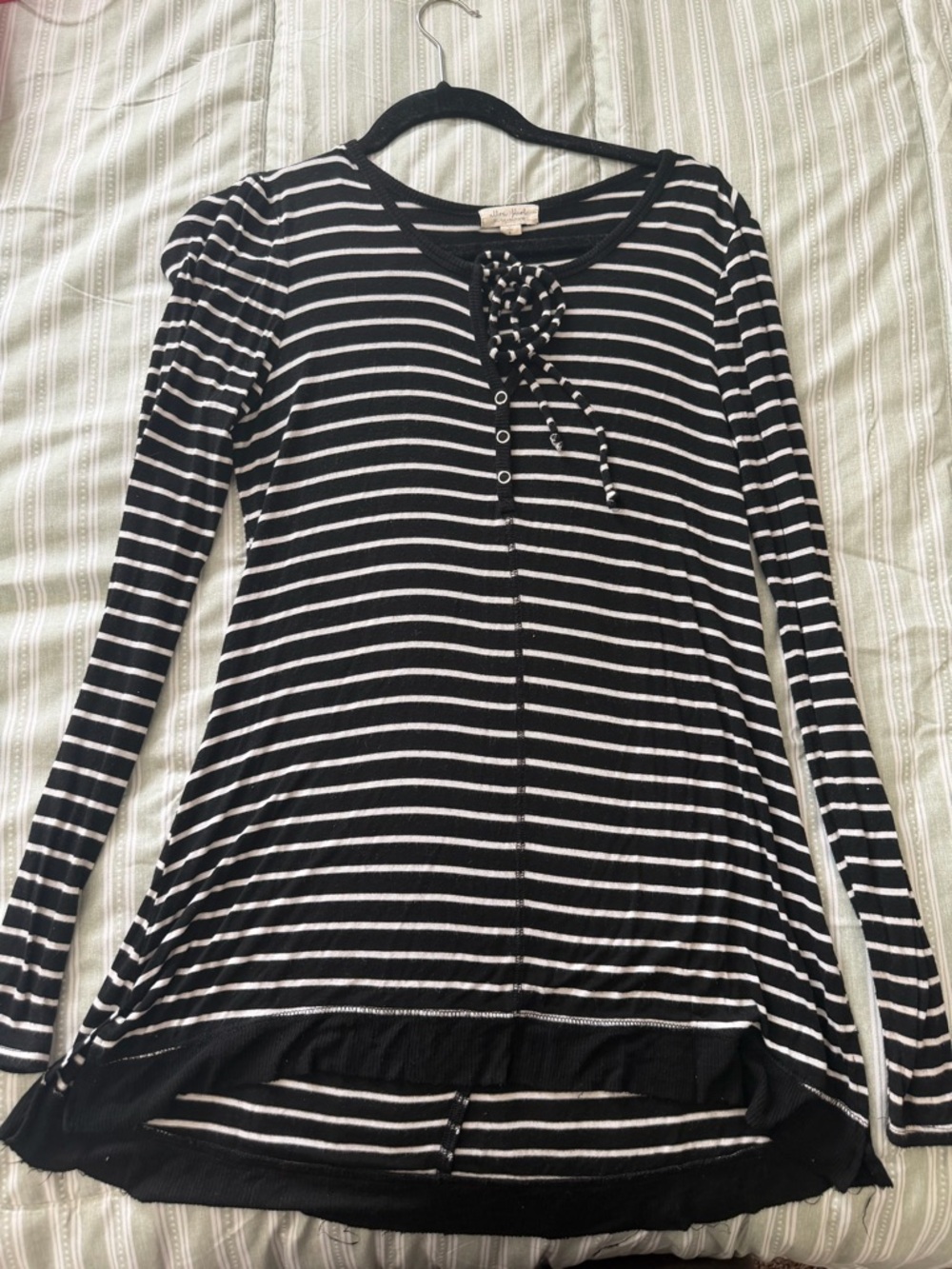 Women's Black & White Striped Long Sleeve Scoop Neck Top